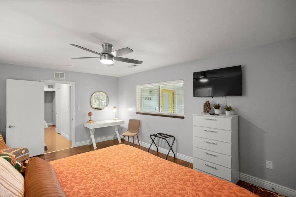 Uf Sunshine House - Patio & Bbq - Chef Kitchen - Ev Car Station - Upscale Neighborhood! Βίλα Γκέινσβιλ Εξωτερικό φωτογραφία
