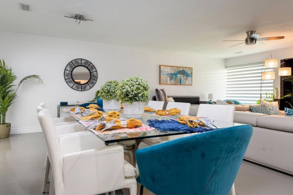 Uf Sunshine House - Patio & Bbq - Chef Kitchen - Ev Car Station - Upscale Neighborhood! Βίλα Γκέινσβιλ Εξωτερικό φωτογραφία